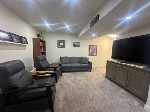 33 Gair Close, Red Deer, AB - Indoor Photo Showing Basement