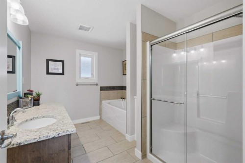 73 Lalor Drive, Red Deer, AB - Indoor Photo Showing Bathroom