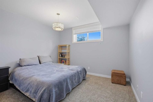 73 Lalor Drive, Red Deer, AB - Indoor Photo Showing Bedroom
