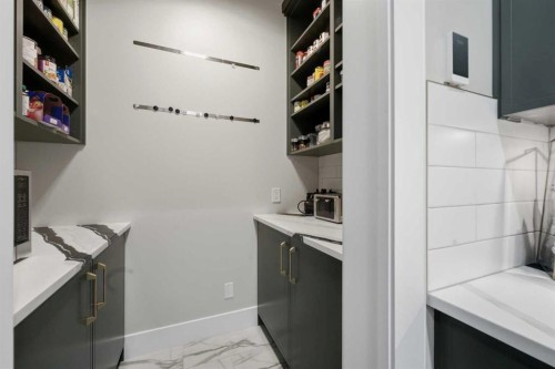 35 Erica Drive, Lacombe, AB - Indoor