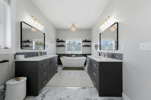 35 Erica Drive, Lacombe, AB - Indoor Photo Showing Bathroom