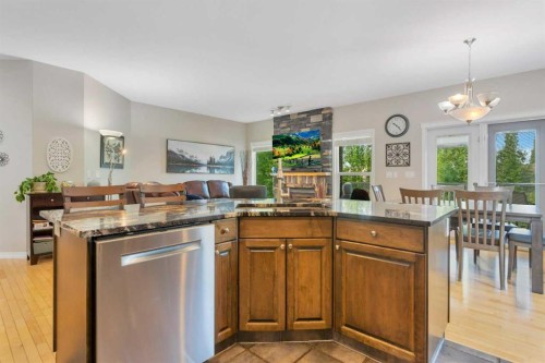 89 Alberts Close, Red Deer, AB - Indoor Photo Showing Other Room