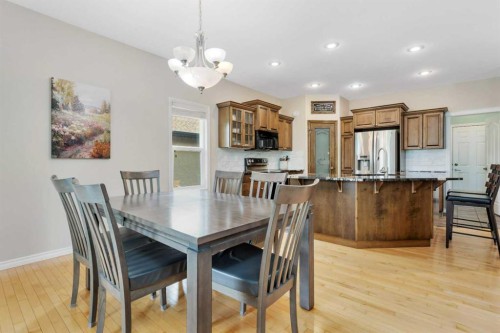 89 Alberts Close, Red Deer, AB - Indoor Photo Showing Dining Room