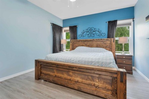 89 Alberts Close, Red Deer, AB - Indoor Photo Showing Bedroom