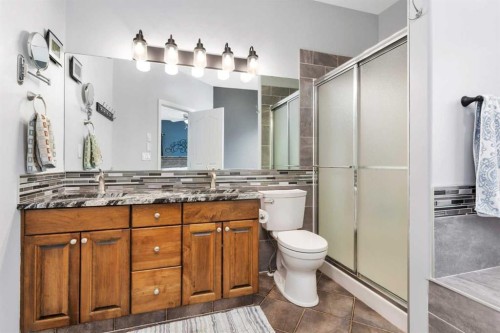 89 Alberts Close, Red Deer, AB - Indoor Photo Showing Bathroom