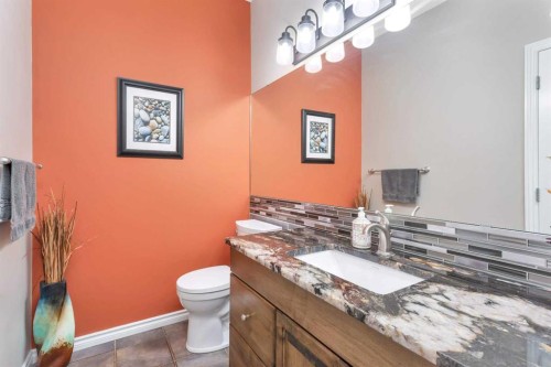 89 Alberts Close, Red Deer, AB - Indoor Photo Showing Bathroom