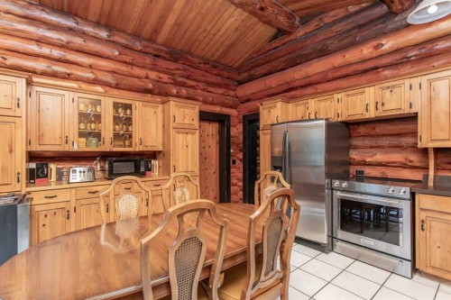 34470 Range Road 20, Rural Red Deer County, AB - Indoor Photo Showing Kitchen