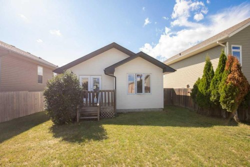 22 Valley Crescent, Blackfalds, AB - Outdoor