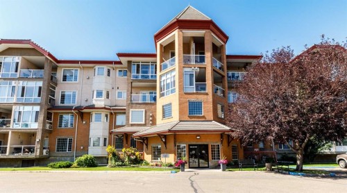 105-4512 52 Avenue, Red Deer, AB - Outdoor With Facade