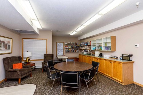 105-4512 52 Avenue, Red Deer, AB - Indoor