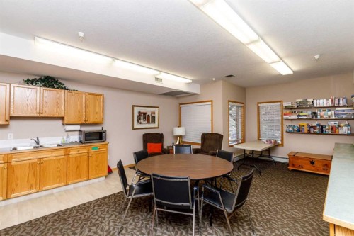 105-4512 52 Avenue, Red Deer, AB - Indoor