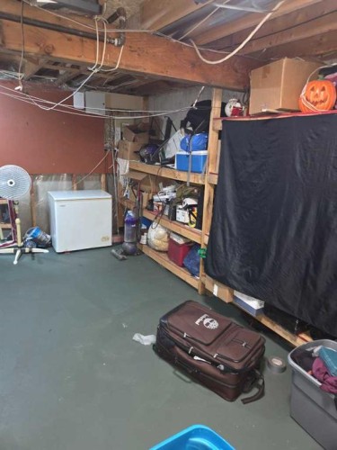 C-3 Grant Street, Red Deer, AB - Indoor