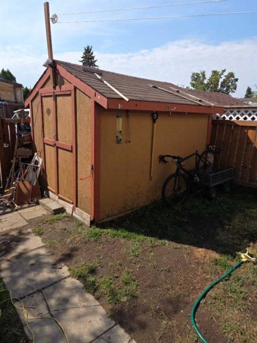 C-3 Grant Street, Red Deer, AB - Outdoor