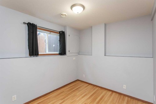 273 Kendrew Drive, Red Deer, AB - Indoor Photo Showing Other Room