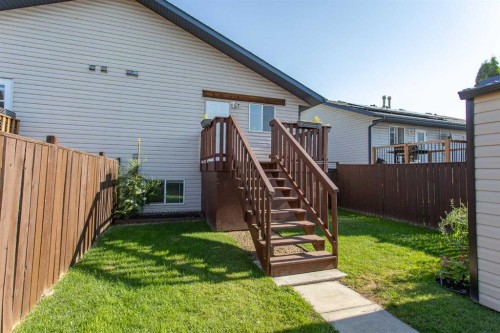 273 Kendrew Drive, Red Deer, AB - Outdoor With Exterior