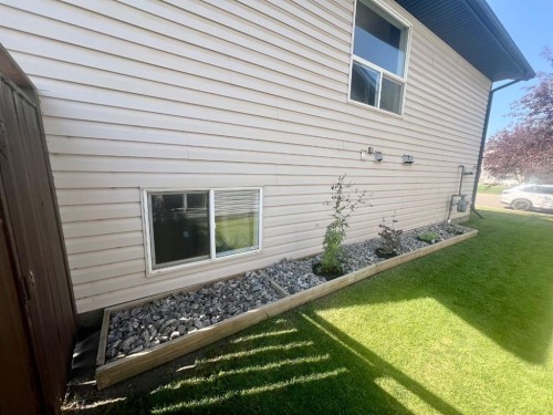 273 Kendrew Drive, Red Deer, AB - Outdoor With Exterior