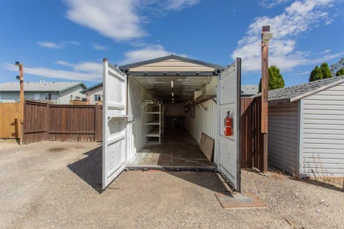 273 Kendrew Drive, Red Deer, AB - Outdoor