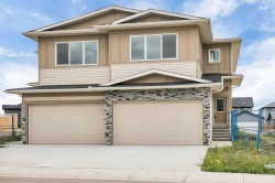33 Linden Place Rural Red Deer County, AB T4E 3C4