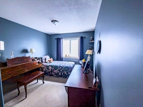 128 12 Ave Ne, Sundre, AB - Indoor