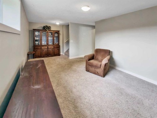 128 12 Ave Ne, Sundre, AB - Indoor Photo Showing Other Room