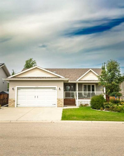 128 12 Ave Ne, Sundre, AB - Outdoor