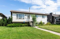 4816 44 Street  Innisfail, AB T4G 1M4