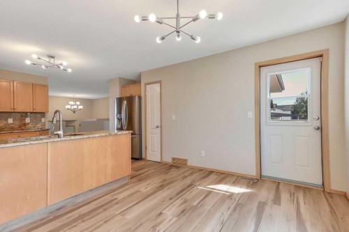 102 Drummond Avenue, Red Deer, AB - Indoor Photo Showing Kitchen