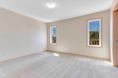 102 Drummond Avenue, Red Deer, AB - Indoor Photo Showing Other Room
