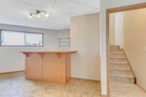 102 Drummond Avenue, Red Deer, AB - Indoor Photo Showing Other Room