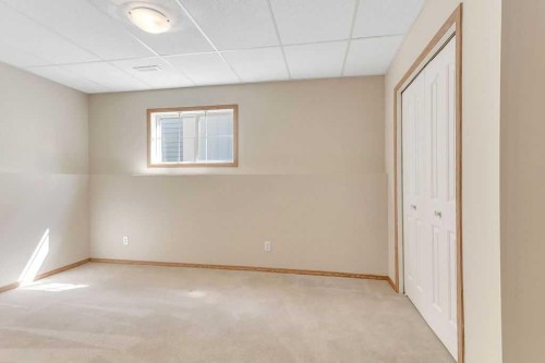 102 Drummond Avenue, Red Deer, AB - Indoor Photo Showing Other Room