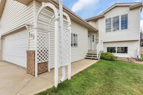 102 Drummond Avenue, Red Deer, AB - Outdoor With Facade