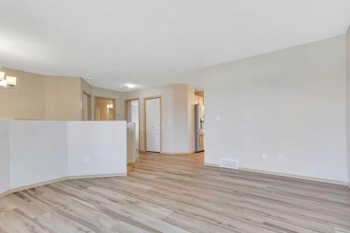 102 Drummond Avenue, Red Deer, AB - Indoor Photo Showing Other Room