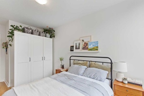 503-450 8 Avenue Se, Calgary, AB - Indoor Photo Showing Bedroom