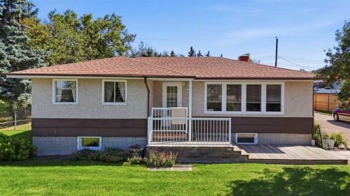 4015 39 Street  Ponoka, AB T4J 1A8