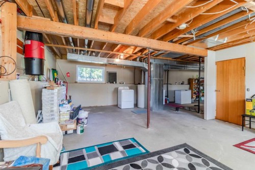 2100 25 Avenue, Bowden, AB - Indoor Photo Showing Basement
