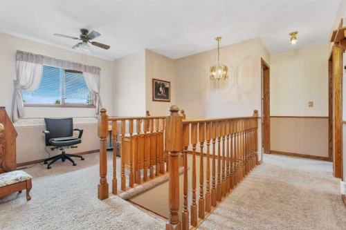 19 Mayberry Close, Red Deer, AB - Indoor Photo Showing Other Room