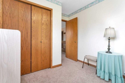 19 Mayberry Close, Red Deer, AB - Indoor