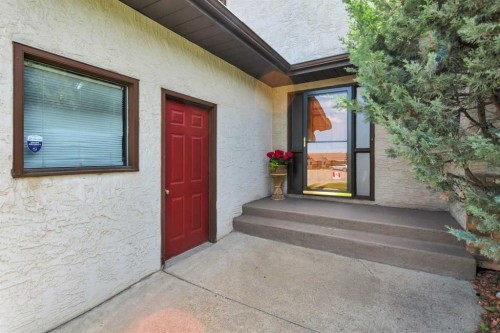 19 Mayberry Close, Red Deer, AB - Outdoor With Exterior