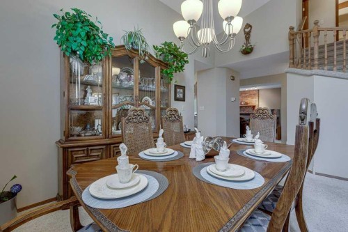 6 Ramsey Avenue, Red Deer, AB - Indoor Photo Showing Dining Room