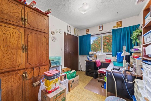 6209 34 Avenue, Camrose, AB - Indoor