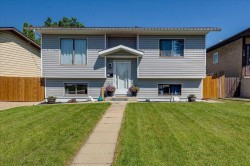 22 Greenham Drive Red Deer, AB T4P 2X4