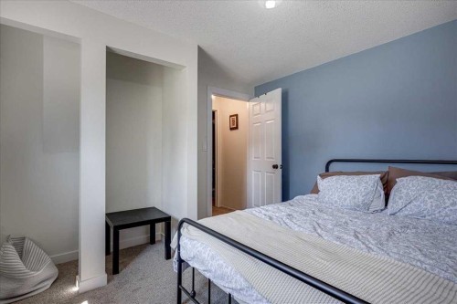 22 Greenham Drive, Red Deer, AB - Indoor Photo Showing Bedroom