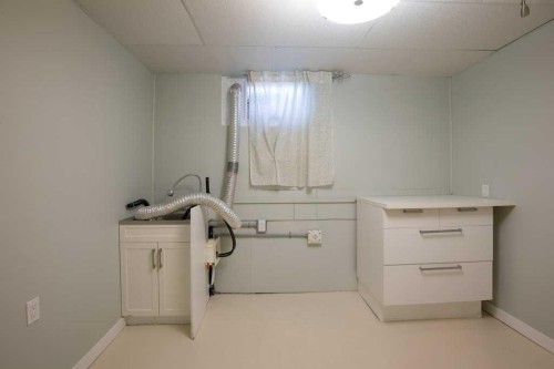 5330 42A Avenue, Red Deer, AB - Indoor