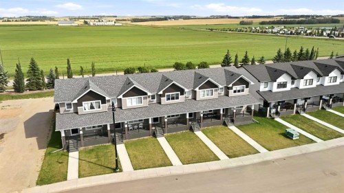 254 Halifax Close, Penhold, AB - Outdoor With Deck Patio Veranda