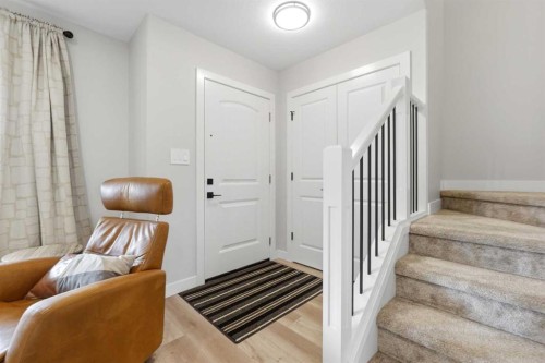 254 Halifax Close, Penhold, AB - Indoor Photo Showing Other Room