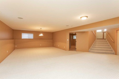 717 Lancaster Drive, Red Deer, AB - Indoor Photo Showing Other Room