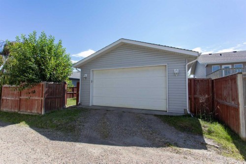 717 Lancaster Drive, Red Deer, AB - Outdoor With Exterior