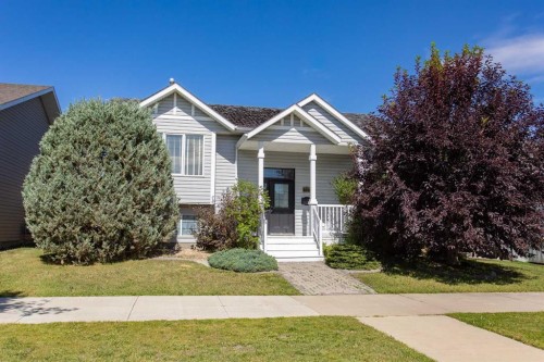 717 Lancaster Drive, Red Deer, AB - Outdoor With Facade