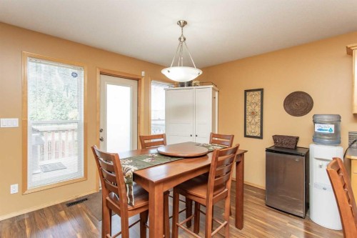 717 Lancaster Drive, Red Deer, AB - Indoor Photo Showing Dining Room