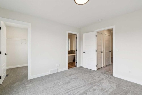 467 Buffaloberry Manor Se, Calgary, AB - Indoor Photo Showing Other Room